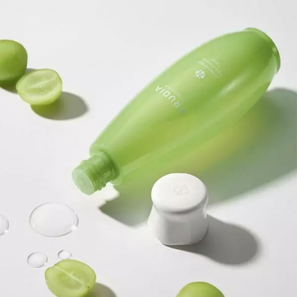 Себорегулирующий тоник с зеленым виноградом Frudia Green Grape Pore Control Toner